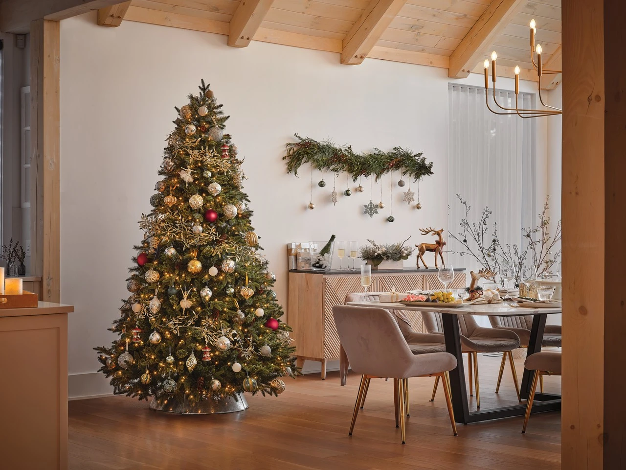 Arbre De Noël Artificiel Illuminé De 7,5 Pi Pin Hayden Par Holiday Living, 800 Lumières DEL Blanc Chaud 3 Arbre De Noël Artificiel Illuminé De 7,5 Pi Pin Hayden Par Holiday Living, 800 Lumières DEL Blanc Chaud - Image 3